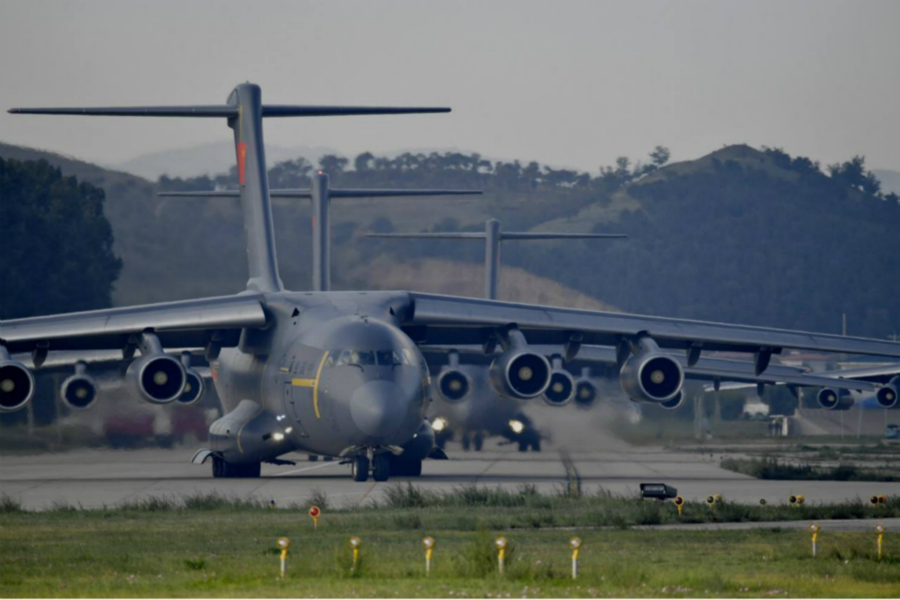 ��ѩ��ɽ�󣬷��ܼ����£���ս������������ӡ����ʲô�����ž�