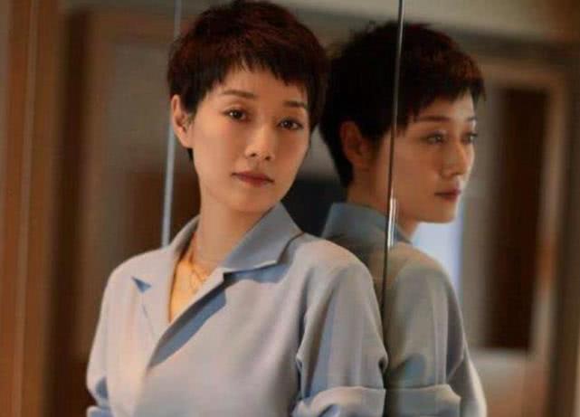 刘天佐晒与演员马伊琍合照：脸颊紧贴惹争议，网友：已婚男多避嫌