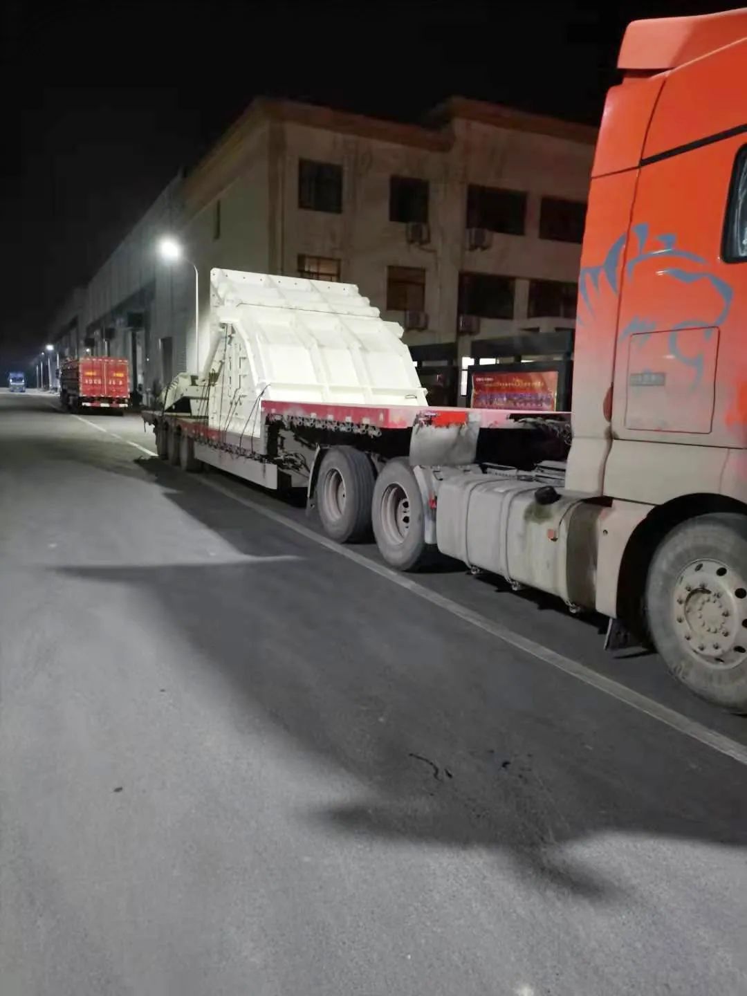 持续发货 | 鑫金山设备发往全国各地，助力客户项目早日投产