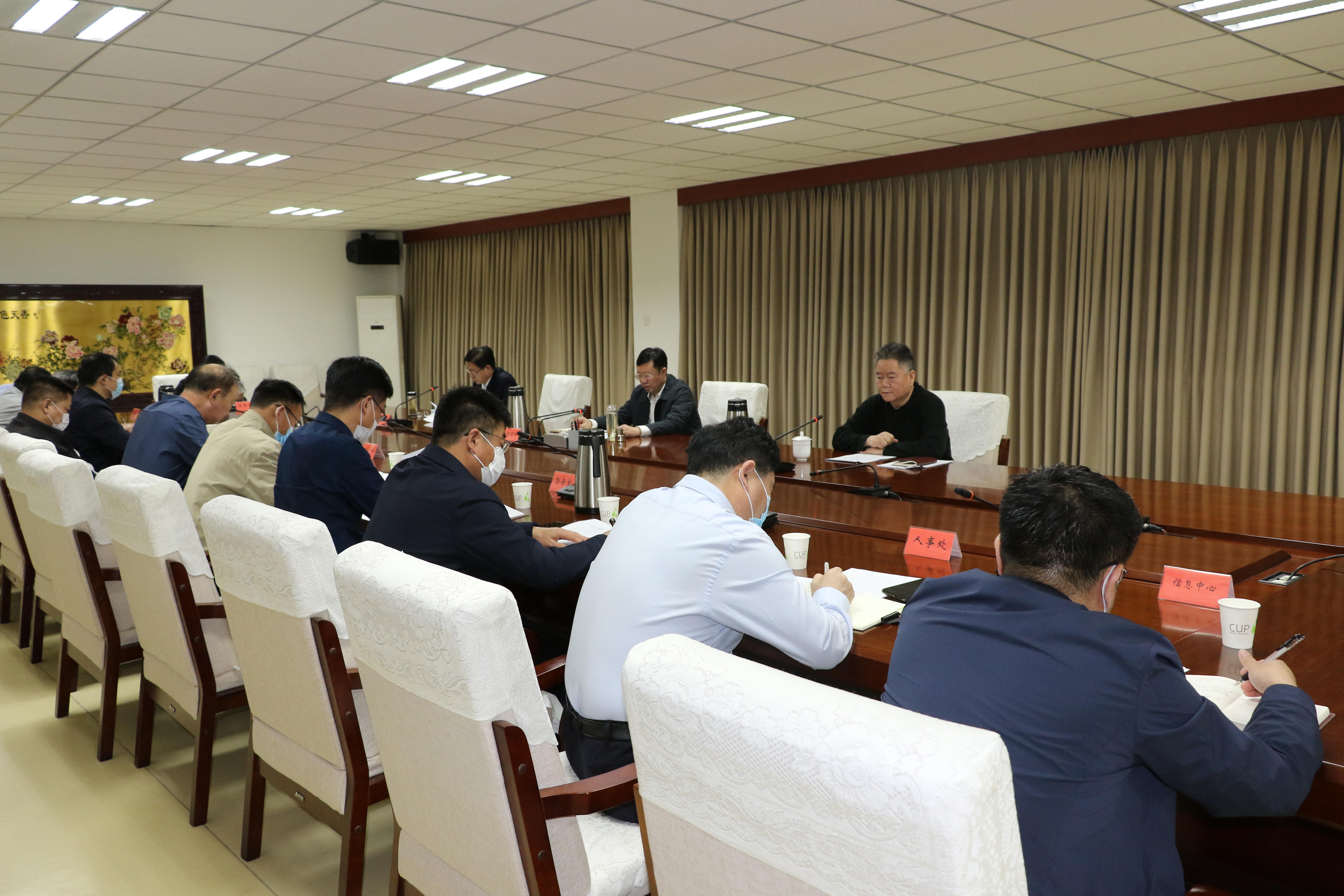 河北省信访局召开理论学习中心组党史学习教育专题（扩大）会议