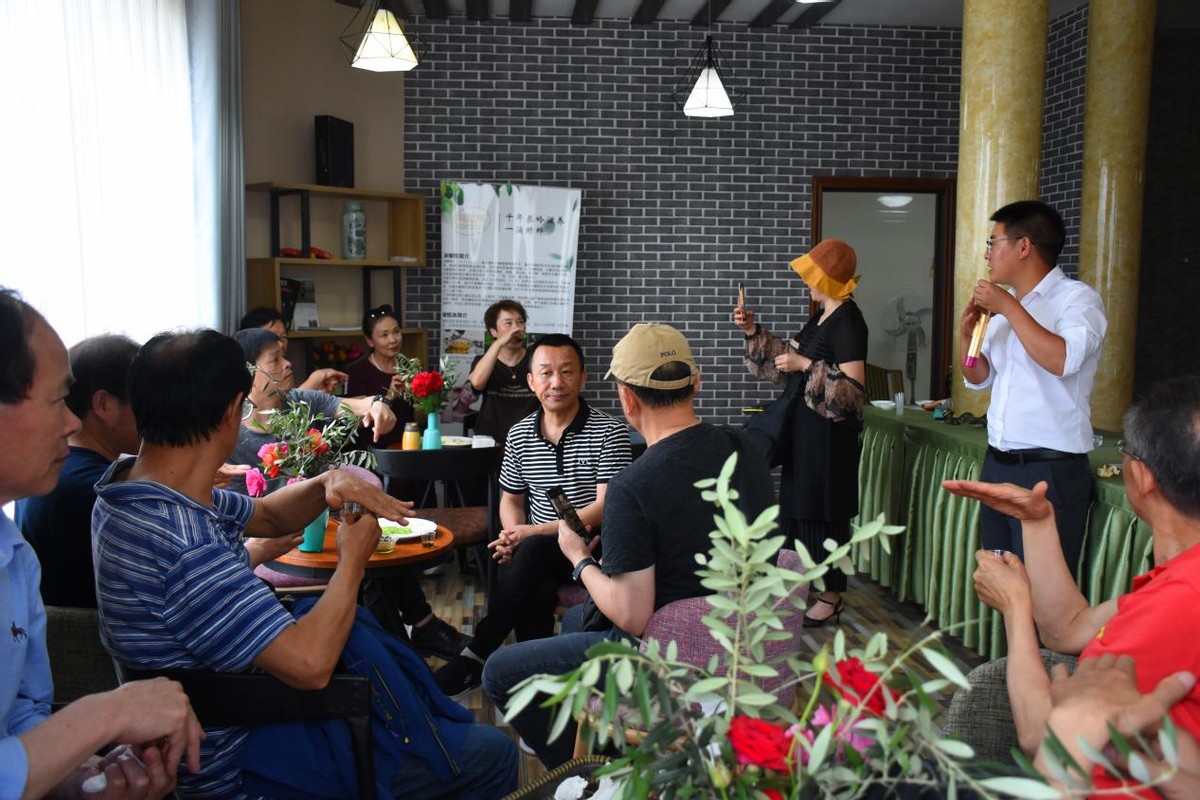 广元市食品饮料工业企业“七进”活动启动