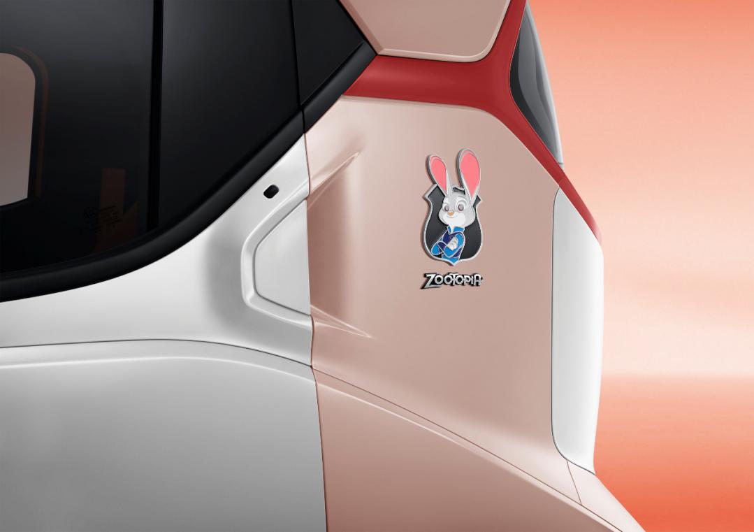 今日官宣！五菱与迪士尼推出NanoEV迪士尼疯狂动物城限定款