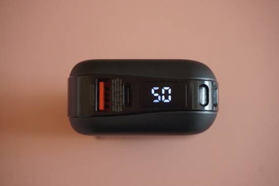 全快充、自带线、直插电-REMAX睿量五合一充电器评测