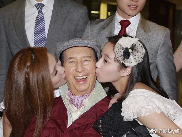 赌王幼女何超欣麻省理工毕业后将去清华深造，