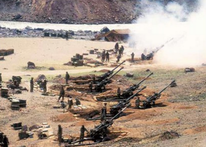 �й������ٳ��ڣ���������15���й�AH-4���Կ�ӡ��M777