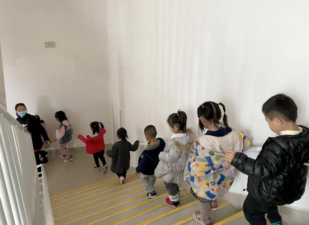 防祸于未萌，图患于将来丨天府新区元音幼儿园防踩踏安全演练活动