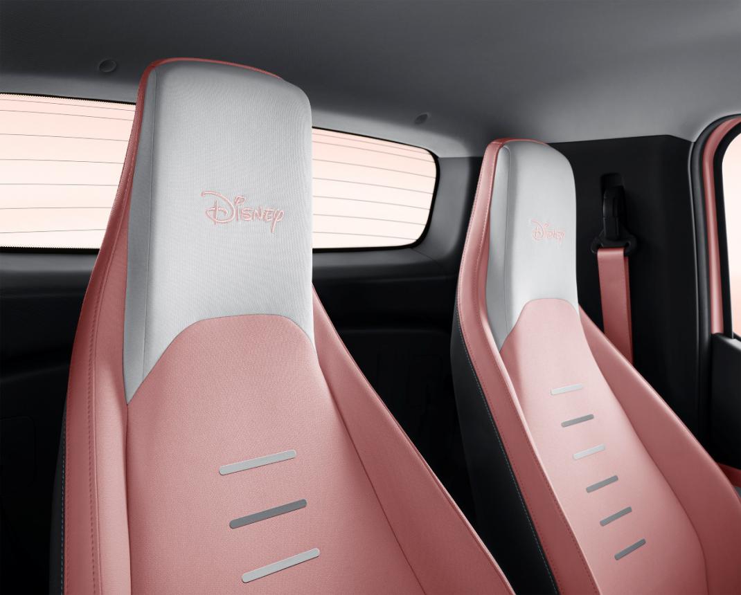 今日官宣！五菱与迪士尼推出NanoEV迪士尼疯狂动物城限定款