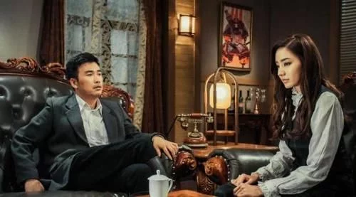 谍战剧扛把子柳云龙带着新剧来了，这下彻底没