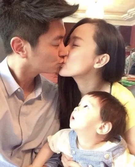 霍思燕曬7歲兒子近況，嗯哼挑戰高難水上項目，臉蛋英俊瘦成竹竿