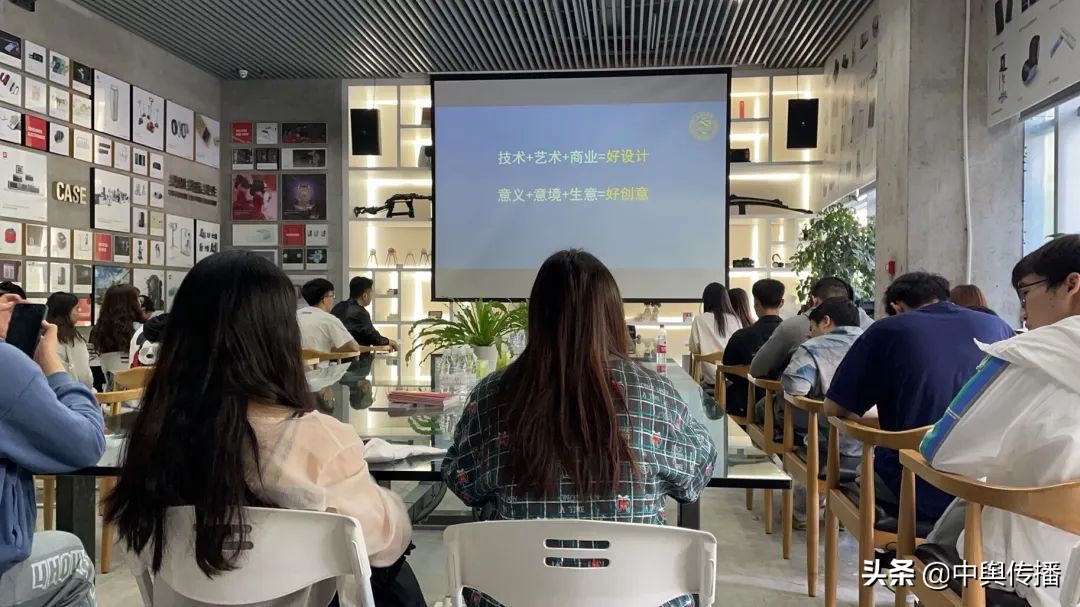 2021重庆师范大学美术学院招生宣传简介
