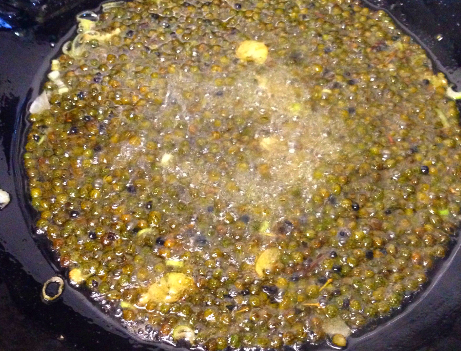 图片[4]-炸花椒油时 直接下锅炸是不对的 教你正确做法 又香又麻不发苦-起舞食谱网