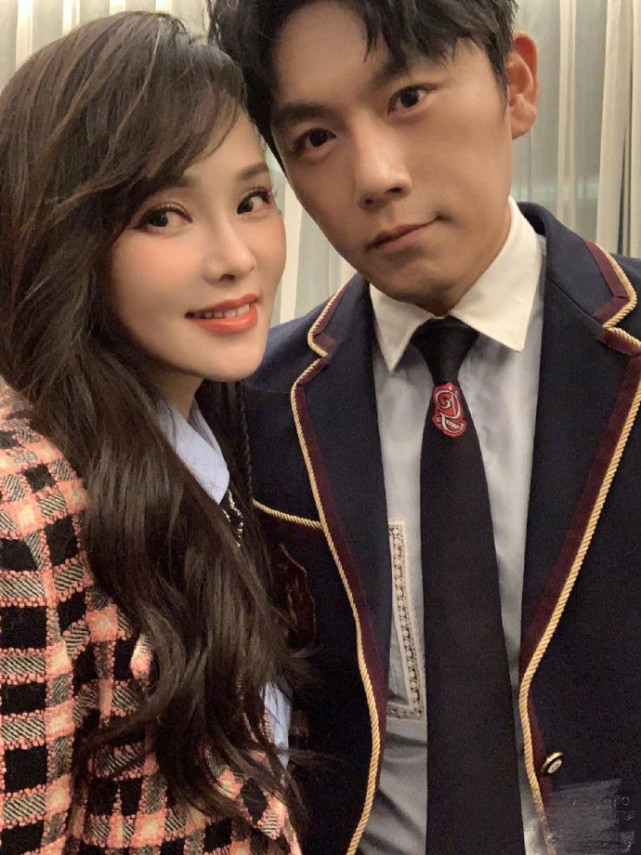 思夫心切！ 伊能靜曬豪華別墅內景，新家佈置完成喊話秦昊快放假