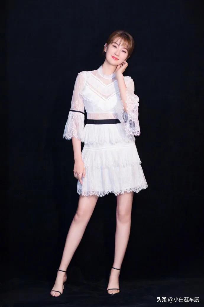 Beautiful actress Qiao Xin, first-class figure - iNEWS