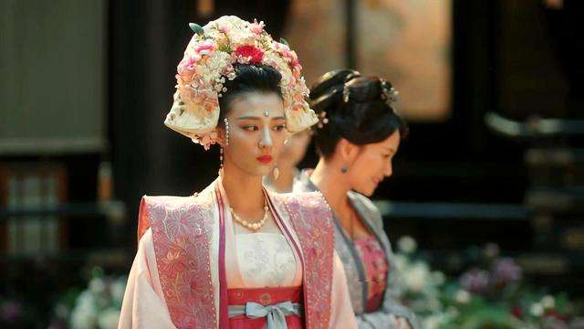 《清平乐》曹皇后打败张贵妃只用了一招：要想取之，必先予之