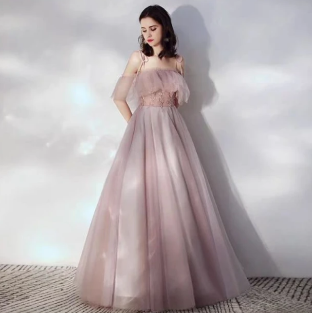 心理测试：哪件公主裙最不适合你？测男生最忍受不了你哪一点？