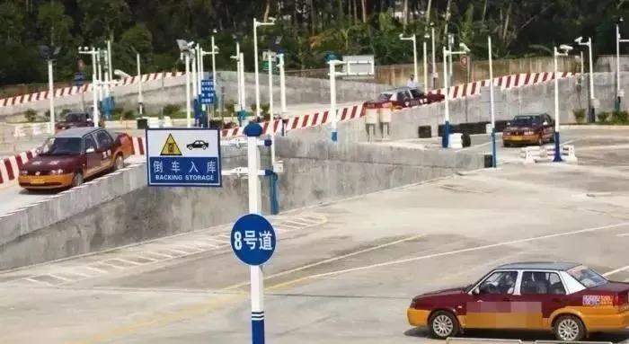 2021年拥有一本C1驾照，相当于有多少钱？看看明白人算的这笔账