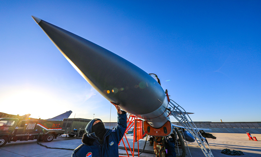 China's bubble cockpit design is exposed, and the J-10C cockpit is ...