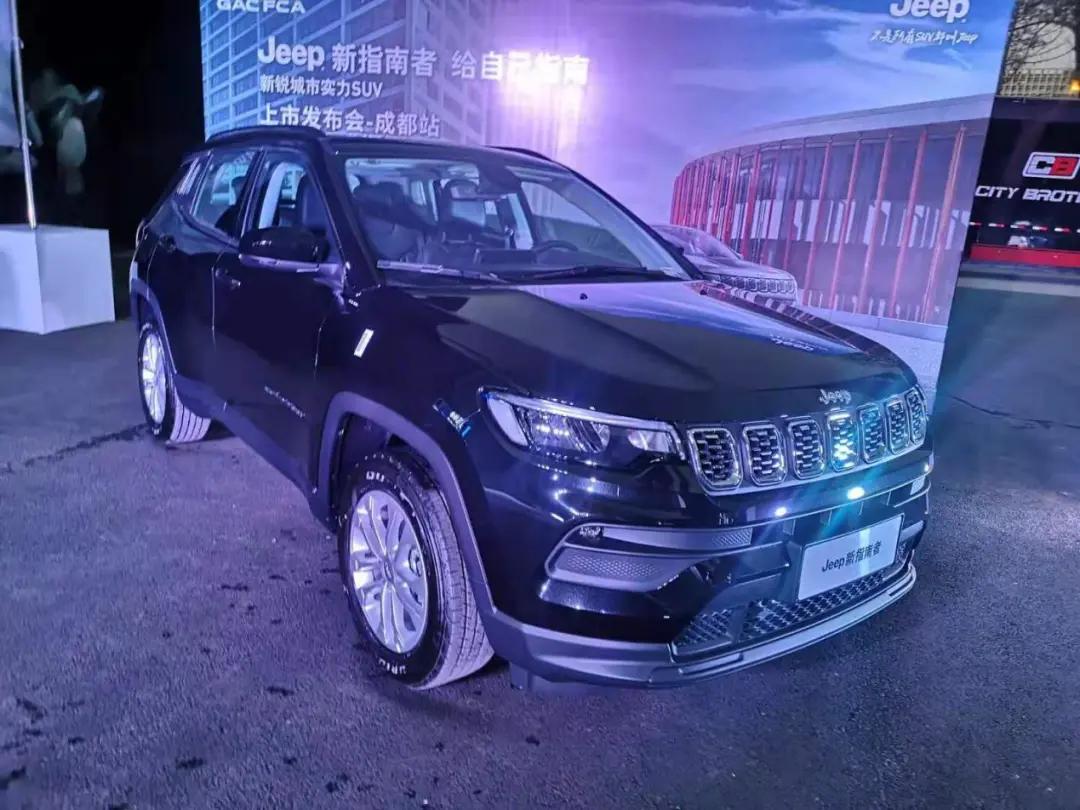 十多万元，内饰出色、越野性能领先的合资SUV就看它