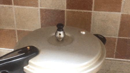 电饭煲不给力？高压锅太危险？二合一产品或许能解决我们的痛点