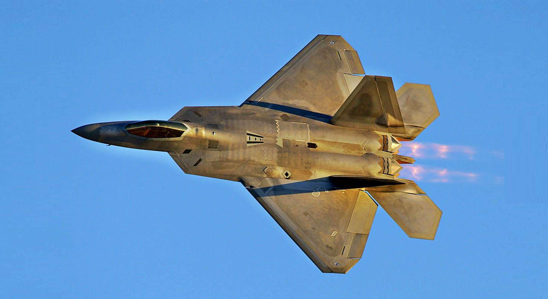神話破滅？F-22剛挑釁完委內瑞拉就墜毀一架，開啟“印度模式”？