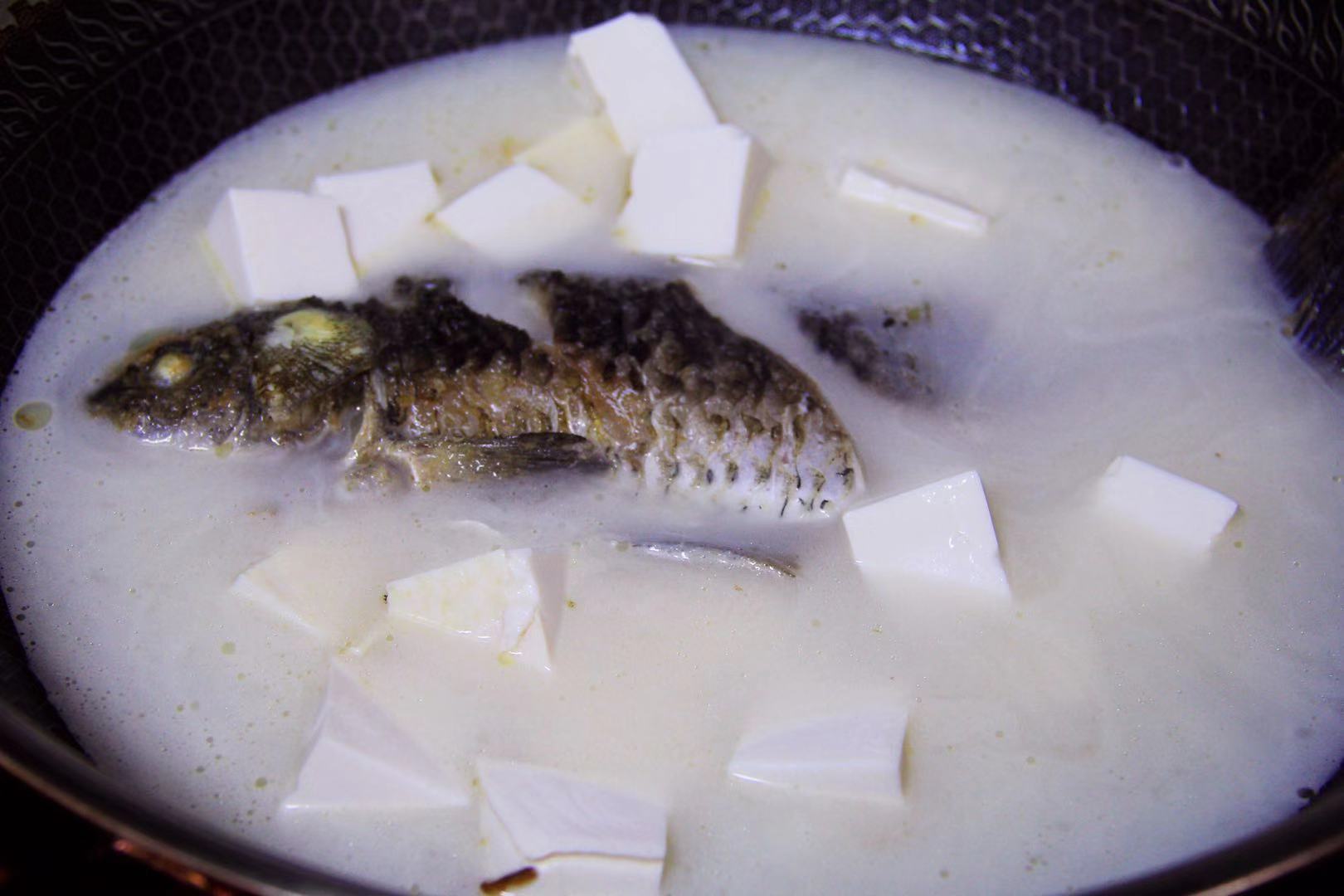 图片[10]-鲫鱼豆腐汤做法步骤图 煮汤鲜美营养高尤其老人孩子要多喝-起舞食谱网