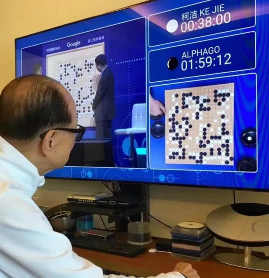 李嘉诚隐秘的财富之地：地产赚的钱，这里花掉