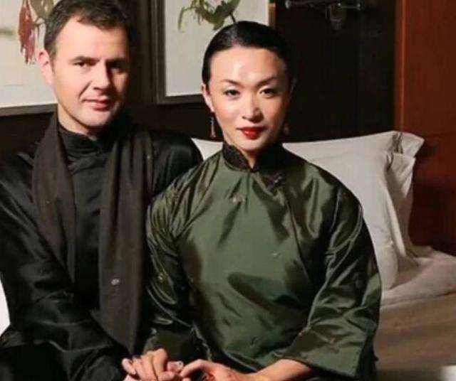 23岁娶妻，28岁变性，38岁嫁人，今家庭幸福儿女双全
