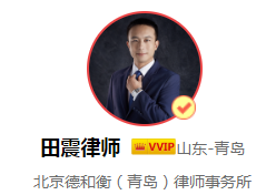 下班搭同事车回家发生交通事故，该向谁索赔？