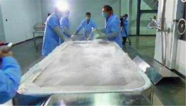 中国首例女冷冻人，计划50年后\"复活\"跟
