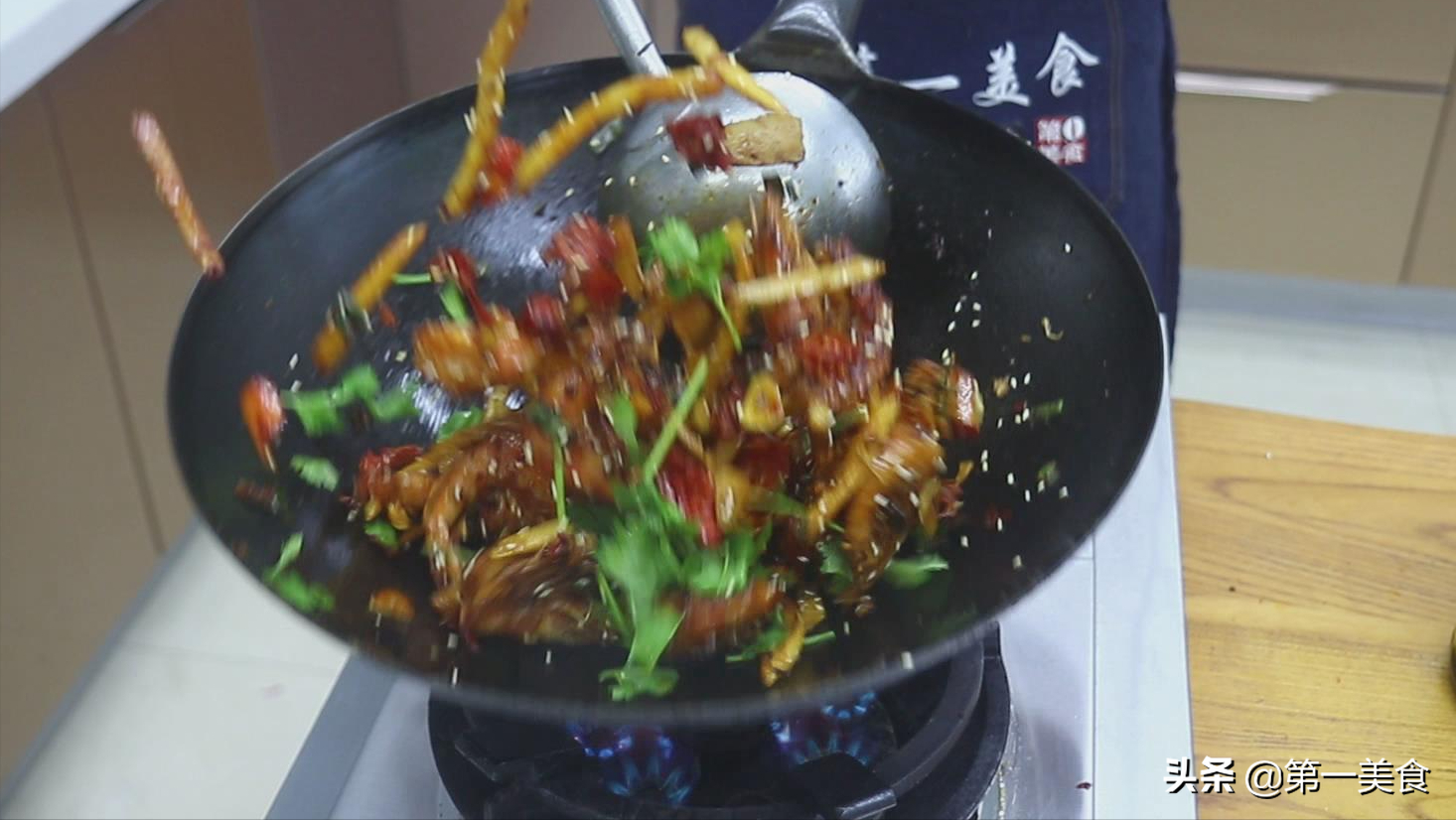 图片[5]-干锅香辣虾用阿飞的方法 在家也能吃到饭店味道 麻辣味浓超好-起舞食谱网