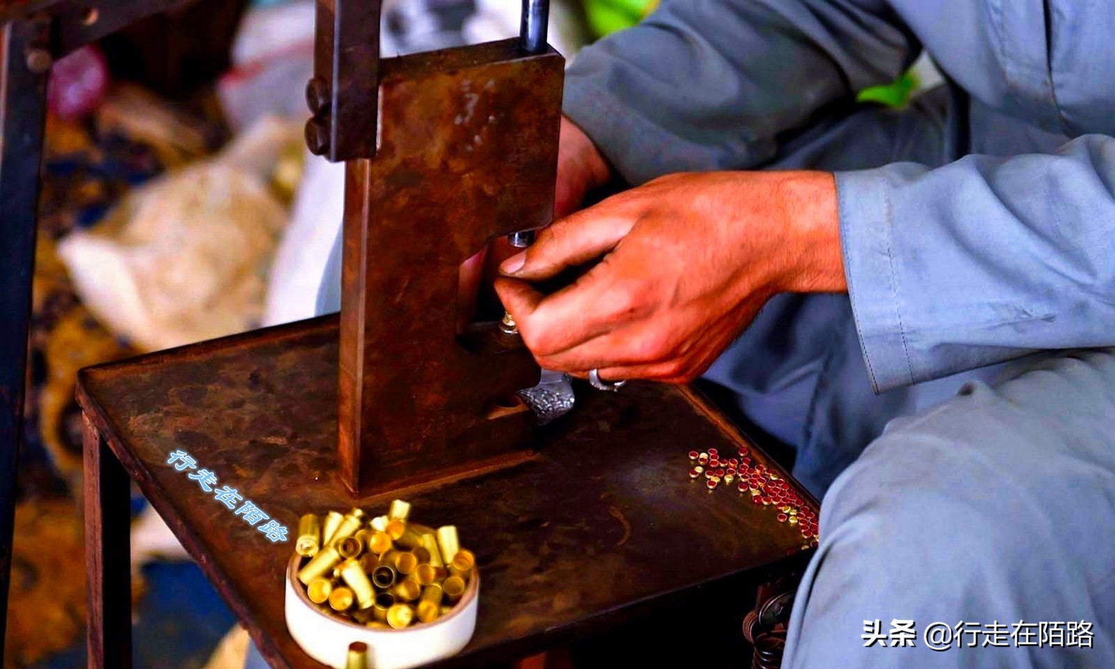 亚洲最大黑枪产地：你敢给原型我就敢仿造，导