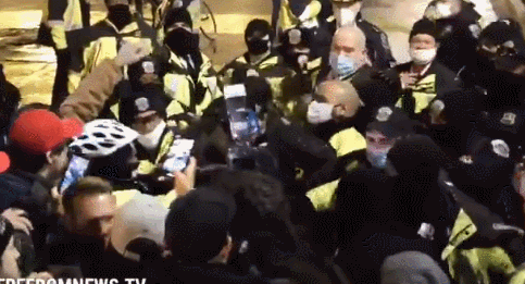 1月10日军情速递！“带武器重返华盛顿，军队警力难抗衡”