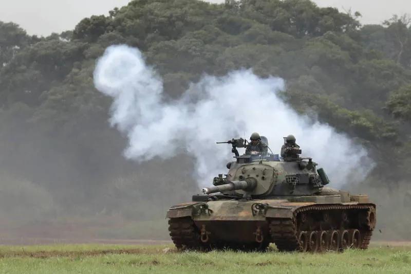 綠媒叫囂：台灣1200輛主力戰車，再舊也是解放軍致命威脅