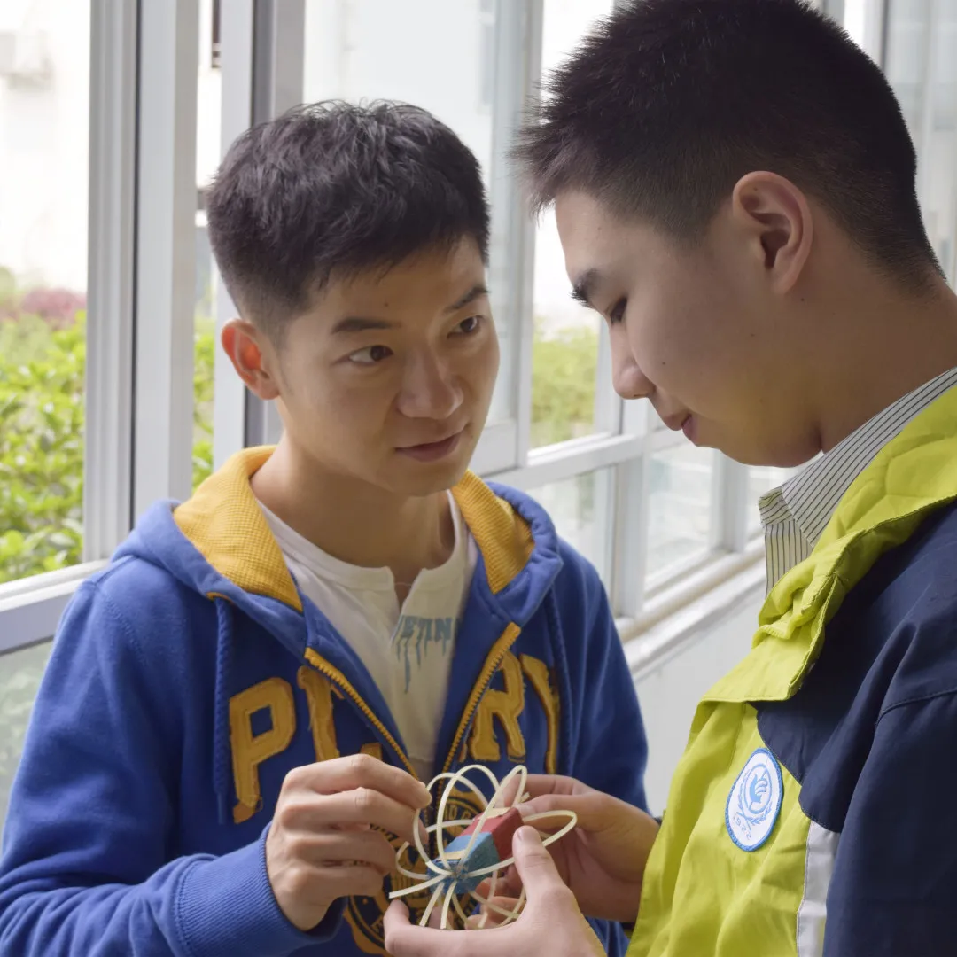 成都市特殊教育学校吴幽的告白:我的那些高中老师们……