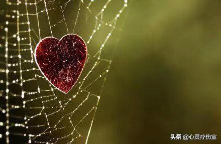 让闺蜜感动到哭的留言 写给闺蜜的窝心小句子图片