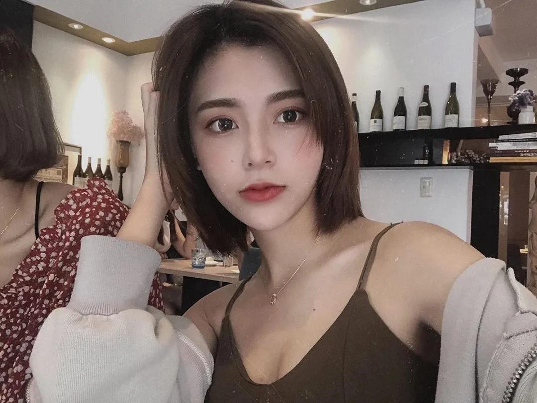 海贼王现实生活版娜美魔鬼身材完美女神