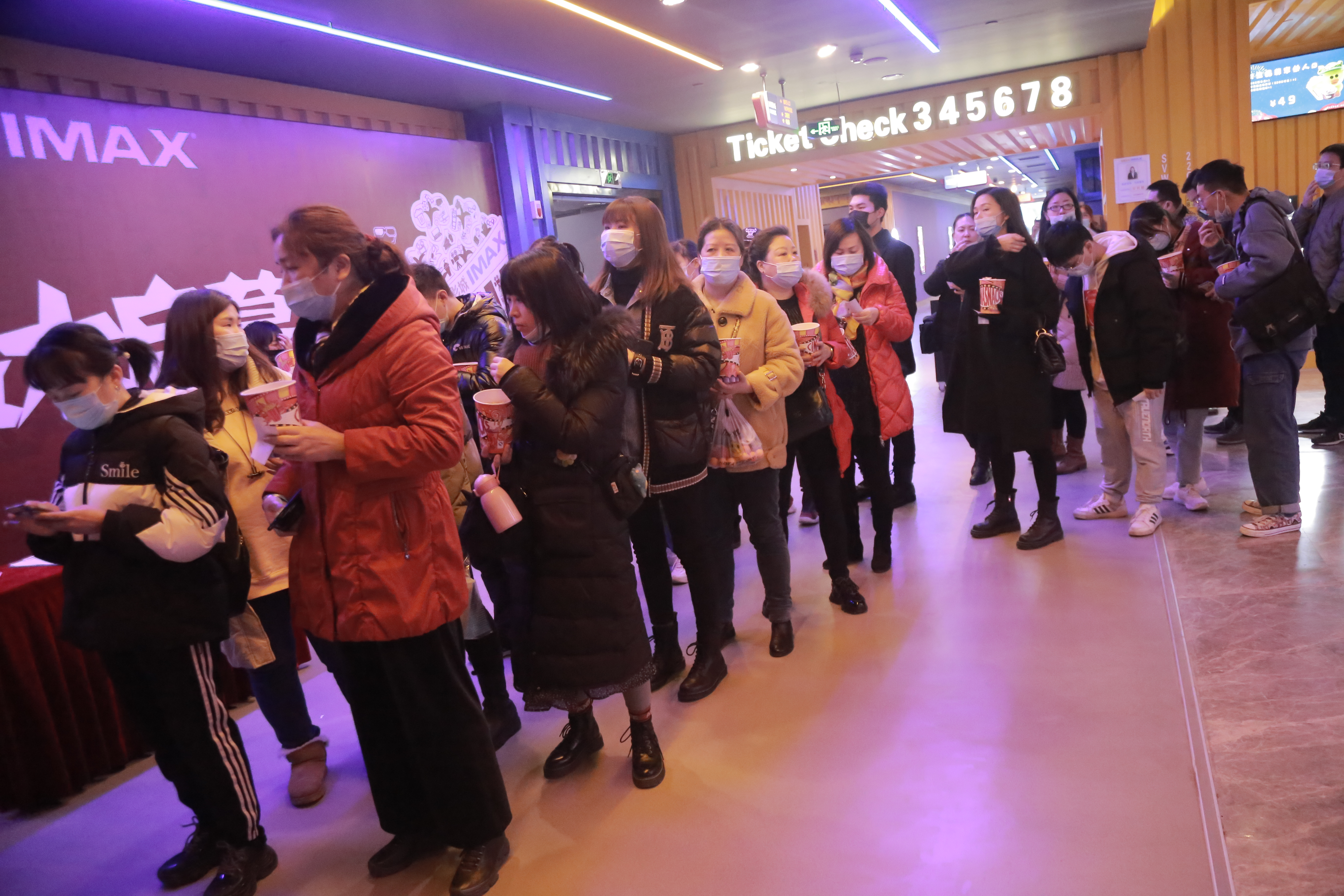 解放碑又一IMAX来啦！新幕影城盛大开业