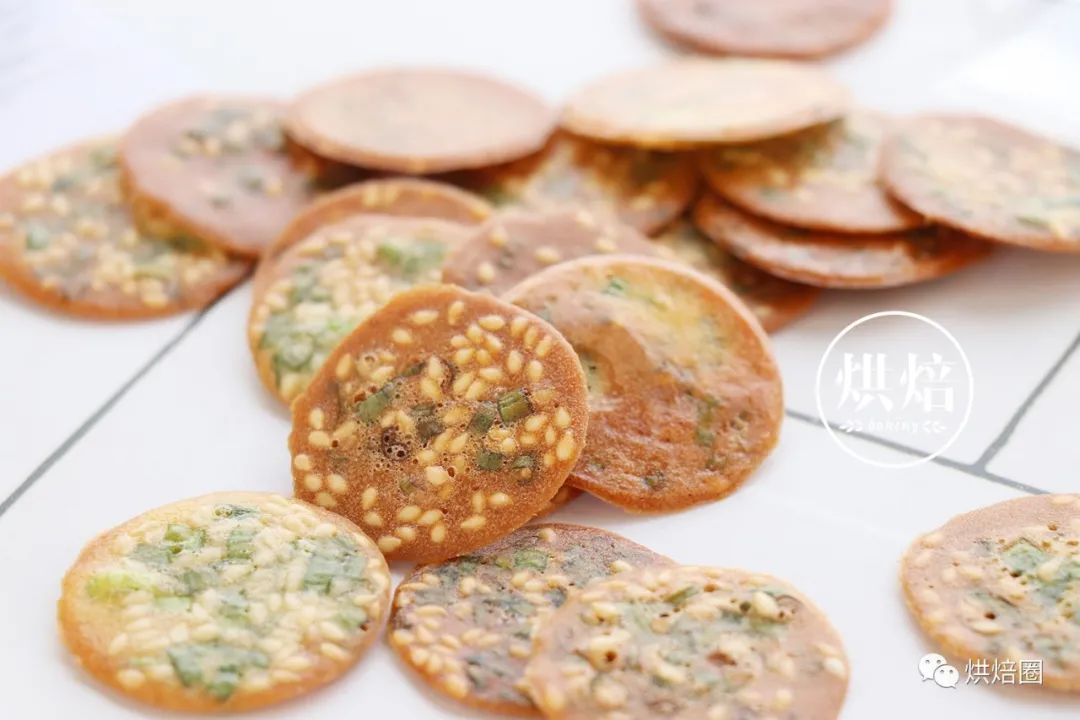 超簡單小朋友都能做的香蔥薄脆餅再也不去超市買了
