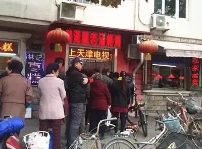 苍蝇小馆，食品工业化浪潮下的最后一丝人间烟火