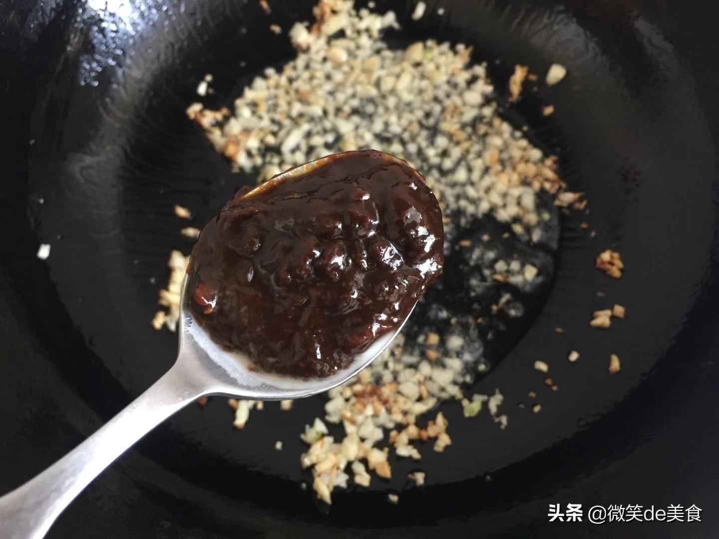 香菇好吃的做法，不放肉也鲜香浓郁，必须要多吃一碗米饭