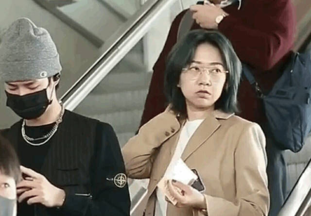 lisa被前经纪人骗钱，那些意想不到的渣经纪，王