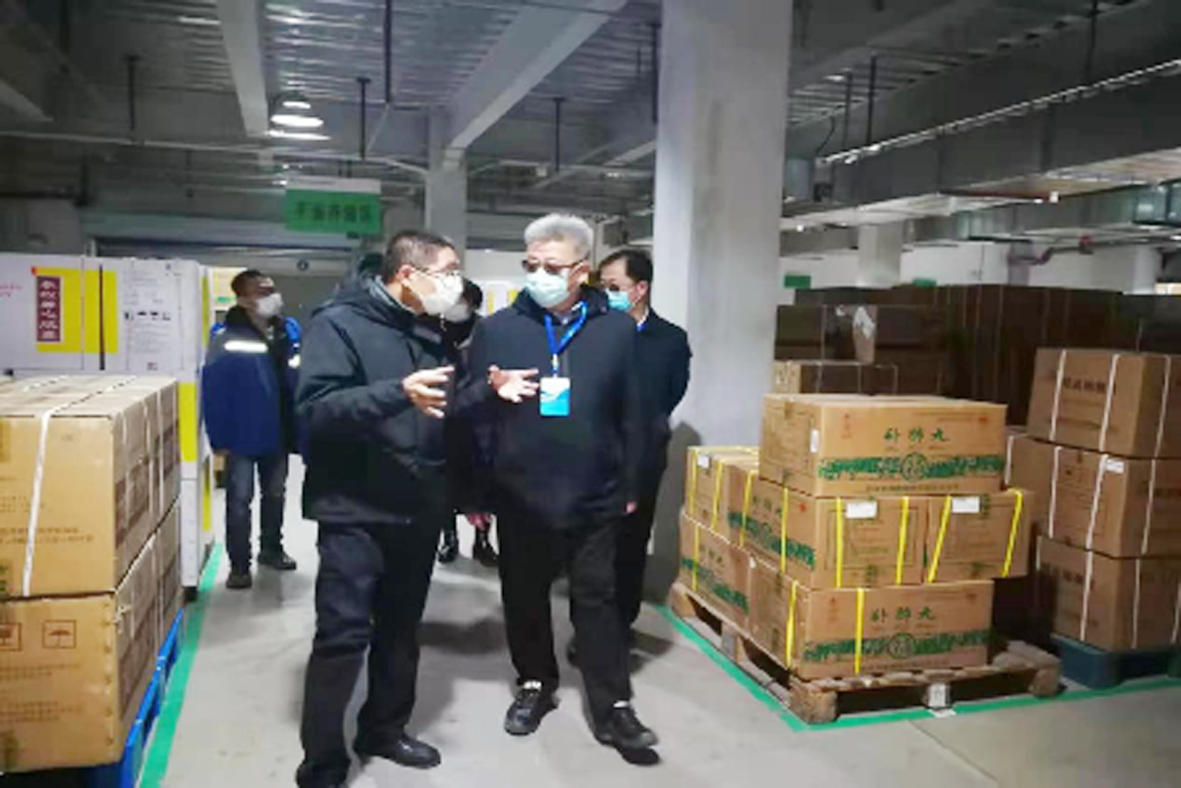 太原市市场监管局检查防疫储备医药器械物资质量安全