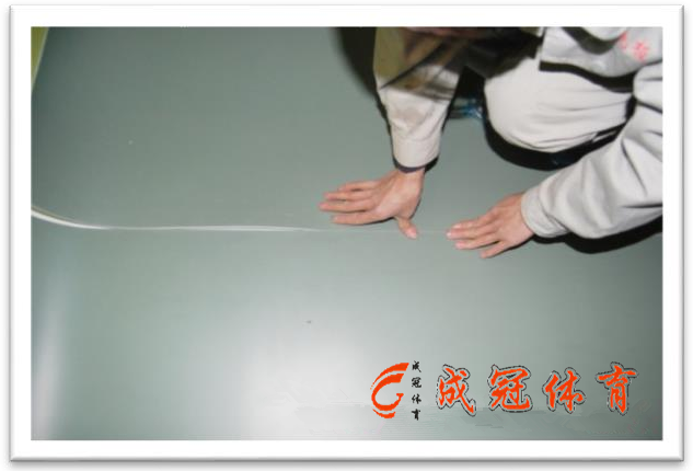 舞蹈室地板膠鋪裝麻煩嗎？了解工藝后一點(diǎn)都不難