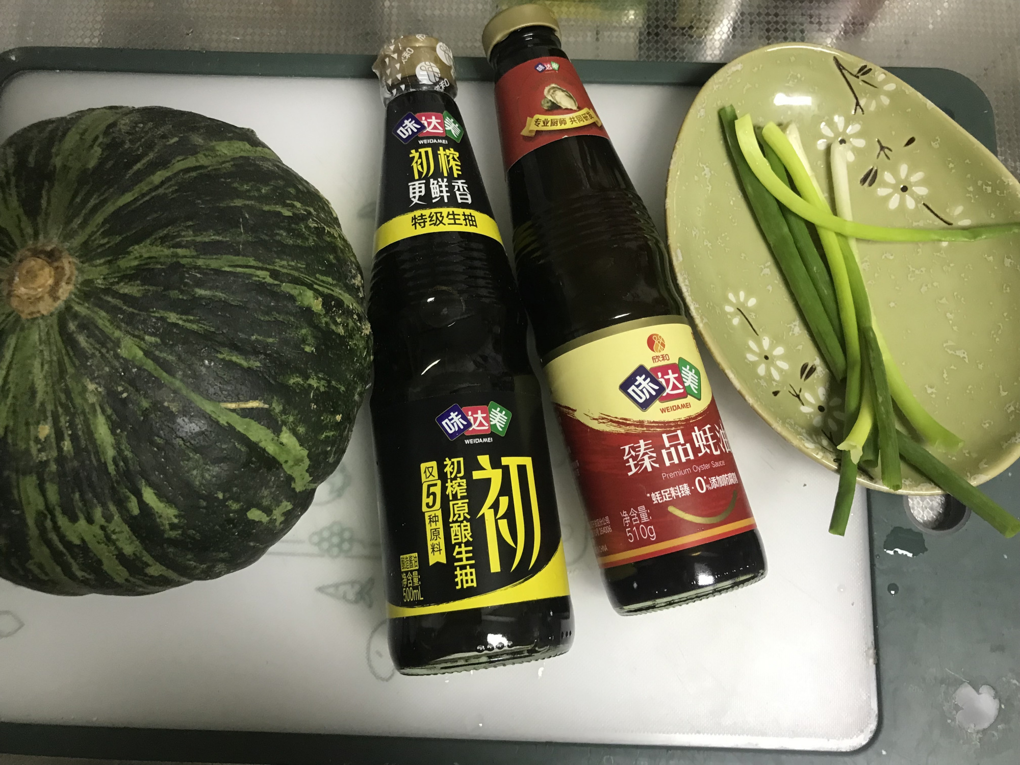 天热要多吃它，维C含量极高且富含锌，营养美味，常吃顺利过夏天