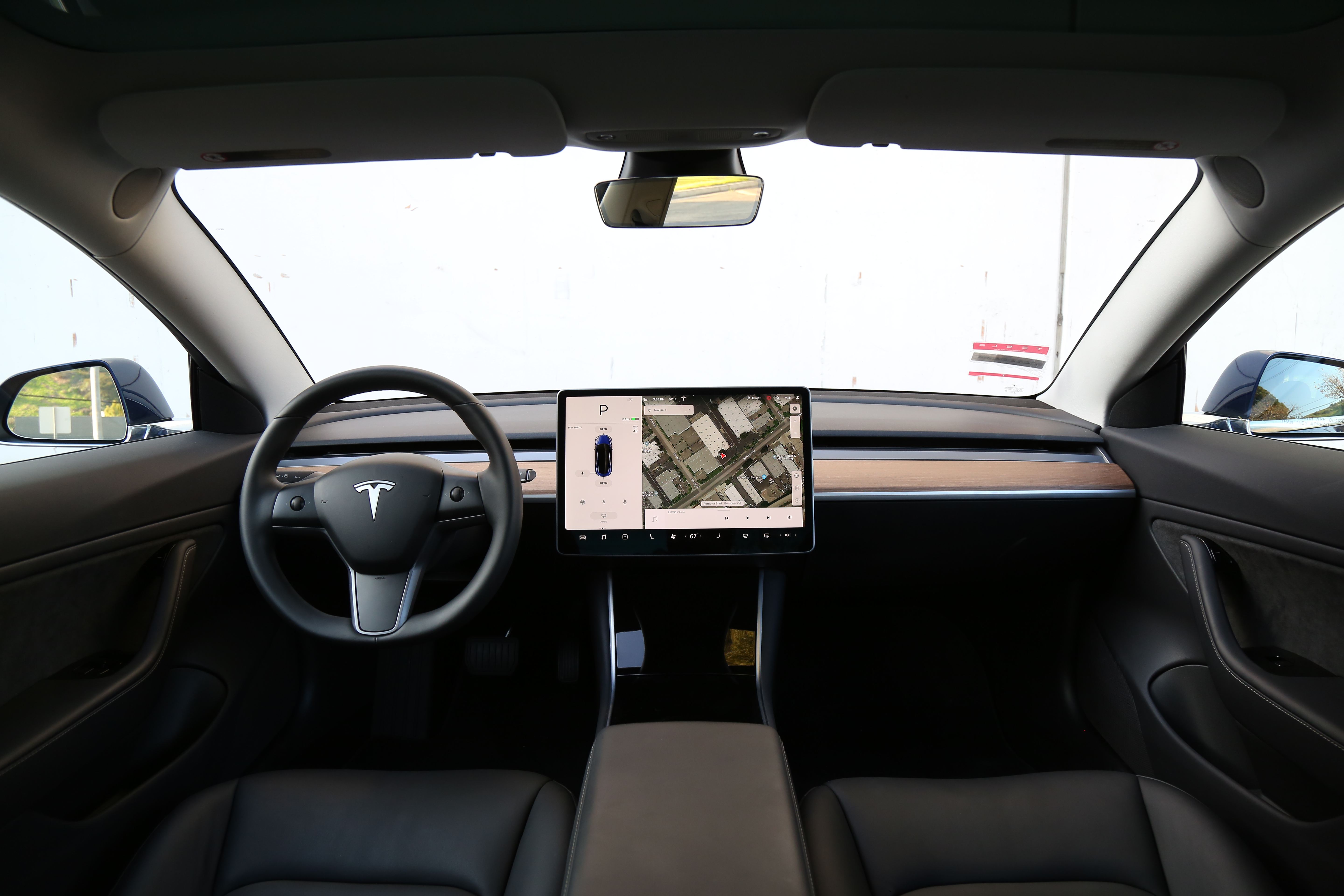 30万纯电动车该怎么选？Model3、P7、汉谁更有性价比？