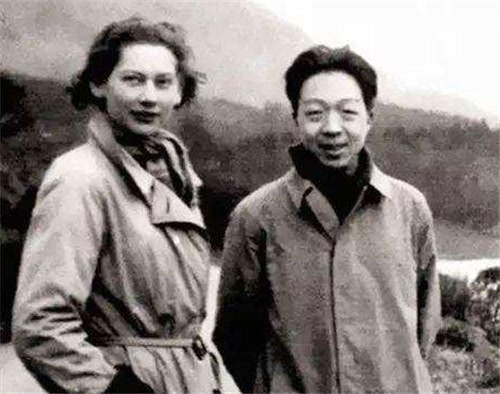 英国女孩不顾反对嫁中国, 母亲诅咒: 你们结婚后