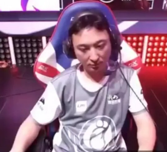 Guan Zeyuan shifts to an earlier date dispatch congratulations, heart cloud color is premonitory play week of 6 games! IG is turned over the reason was found