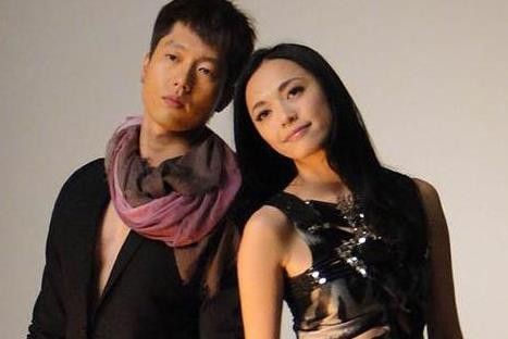 离婚8年，凌潇肃夫妇再撕姚晨：10年拉锯战，3个