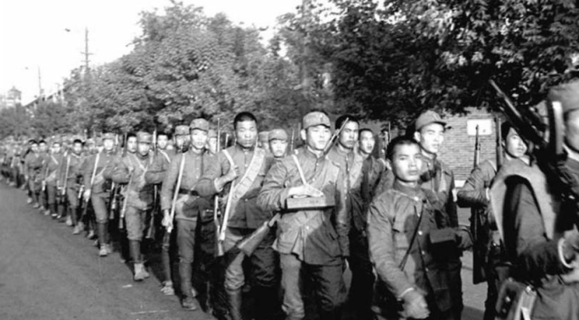 河南老农照顾日本兵47年，他回国后，是怎么对待老农一家人？