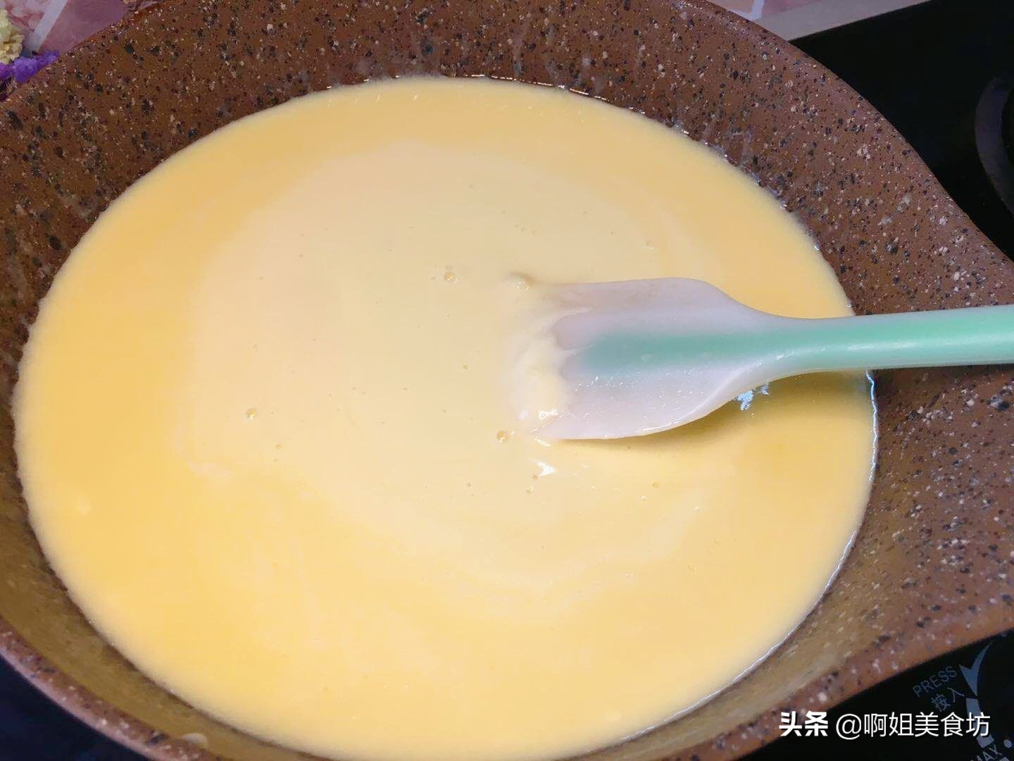 The child’s favorite custard bag is fluffy, noisy, and rich in milk, so I don’t have to go out to buy